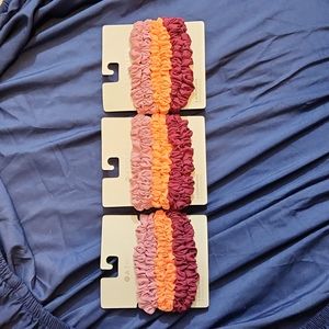 Athleta 6pack Scrunchies - Set of 3 - Multicolored